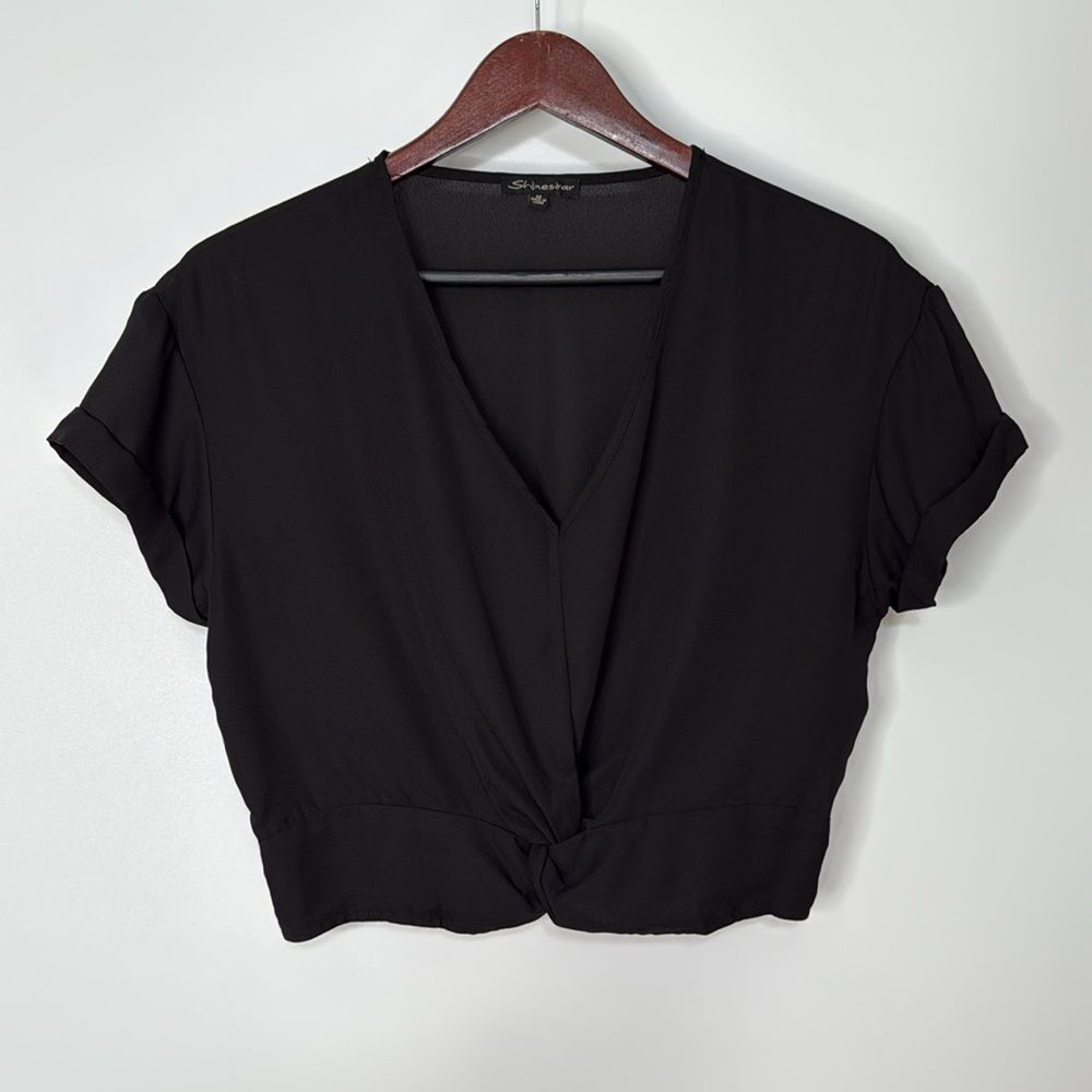 Shinestar Black V-Neck Cropped Short Sleeve Blouse Size Medium